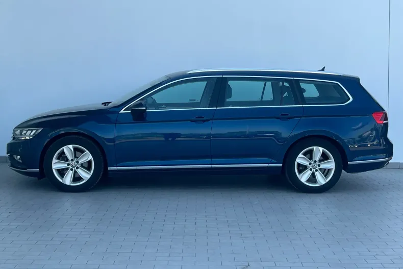 Volkswagen Passat din 2022 cu 62.796 km - oferta VOL244360 - foto 6