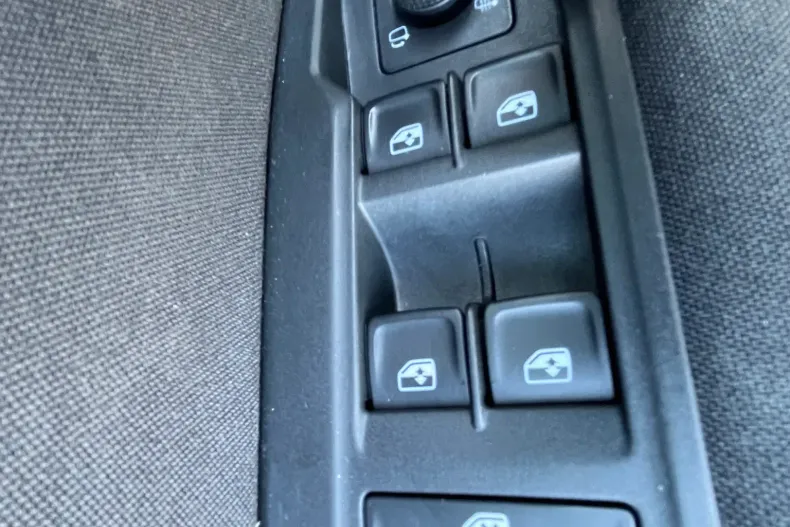 Volkswagen Tiguan din 2022 cu 120.763 km - oferta VOL244362 - foto 12