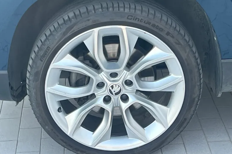 Skoda Karoq din 2021 cu 102.369 km - oferta SKO244363 - foto 6