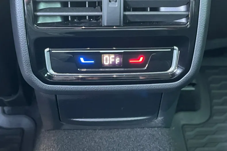 Volkswagen Passat din 2022 cu 63.060 km - oferta VOL244364 - foto 8