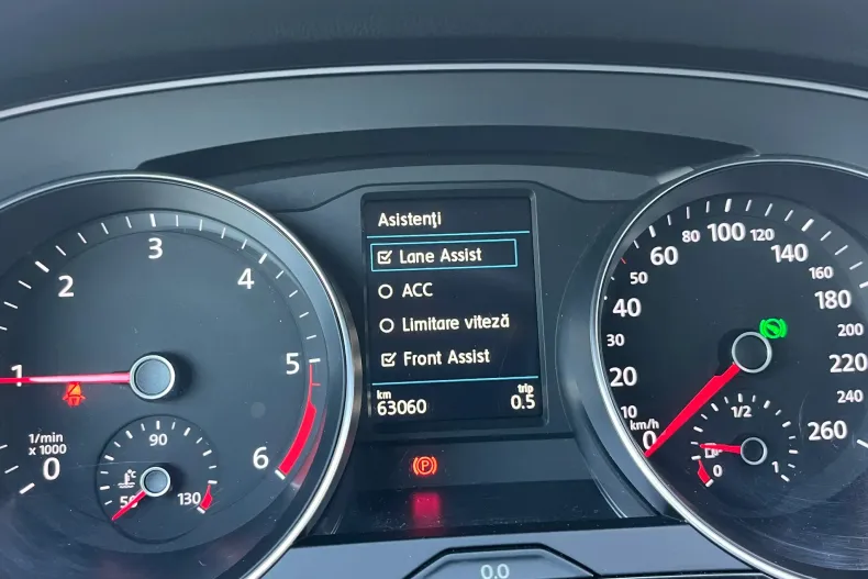 Volkswagen Passat din 2022 cu 63.060 km - oferta VOL244364 - foto 16