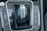 Volkswagen Passat din 2022 cu 63.060 km - oferta VOL244364 - foto 25