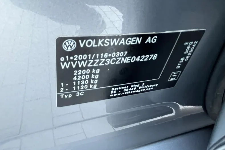 Volkswagen Passat din 2022 cu 63.060 km - oferta VOL244364 - foto 28