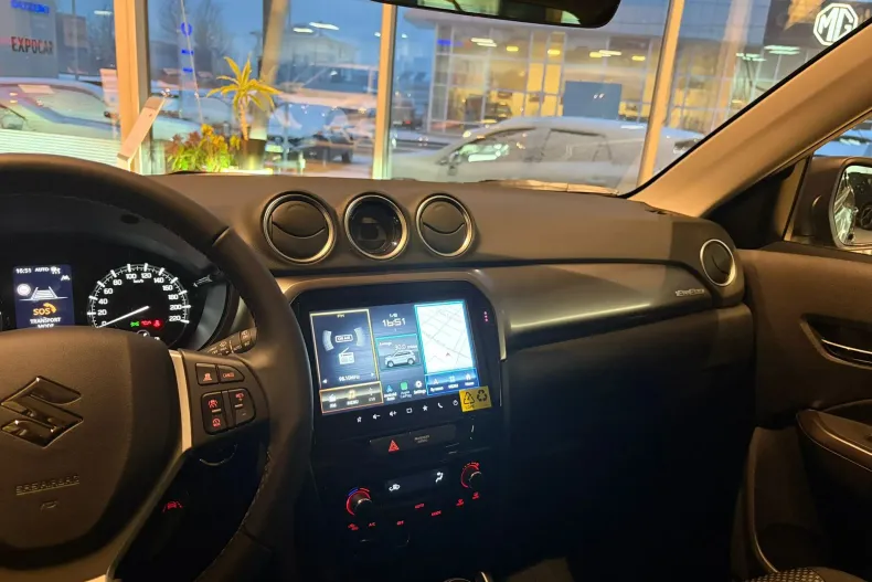 Suzuki Vitara din 2025 cu 1 km - oferta SUZ244370 - foto 6