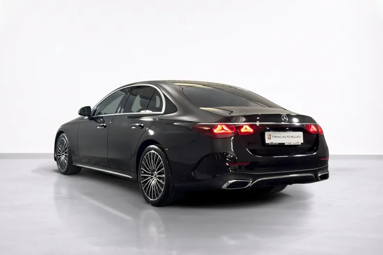 Mercedes-Benz E 220 (Clasa E) din 2025 cu 28.923 km - oferta MER244387 - foto 3