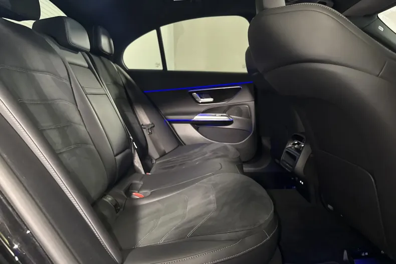Mercedes-Benz E 220 (Clasa E) din 2025 cu 28.923 km - oferta MER244387 - foto 12