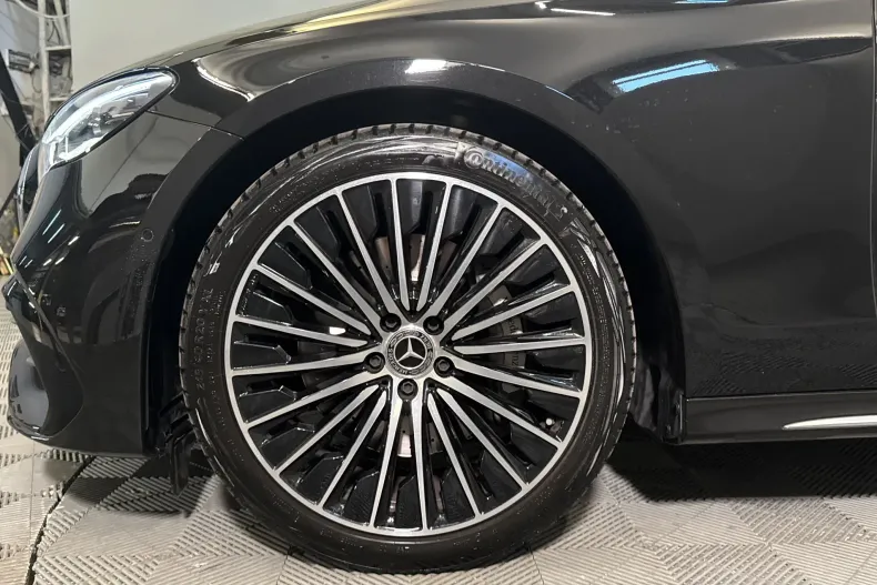 Mercedes-Benz E 220 (Clasa E) din 2025 cu 28.923 km - oferta MER244387 - foto 13