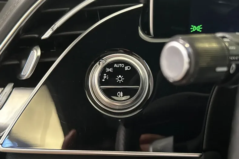 Mercedes-Benz E 220 (Clasa E) din 2025 cu 28.923 km - oferta MER244387 - foto 15