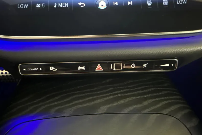 Mercedes-Benz E 220 (Clasa E) din 2025 cu 28.923 km - oferta MER244387 - foto 17