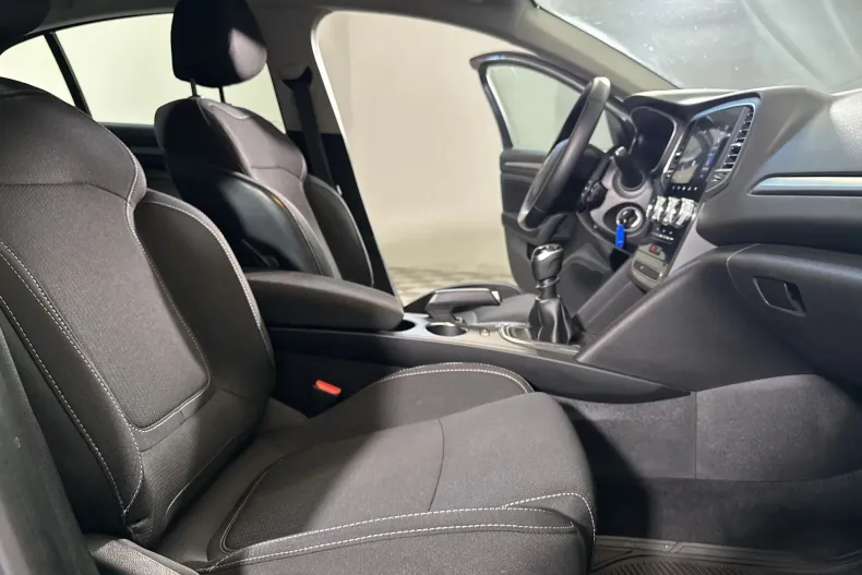 Renault Megane din 2021 cu 43.772 km - oferta REN244390 - foto 11