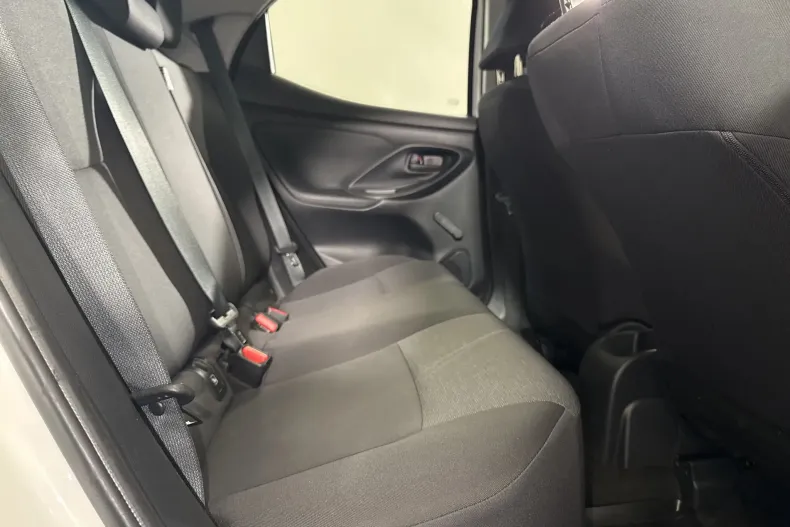 Toyota Yaris din 2022 cu 120.203 km - oferta TOY244393 - foto 12