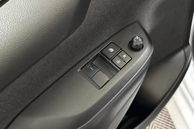Toyota Yaris din 2022 cu 120.203 km - oferta TOY244393 - foto 13
