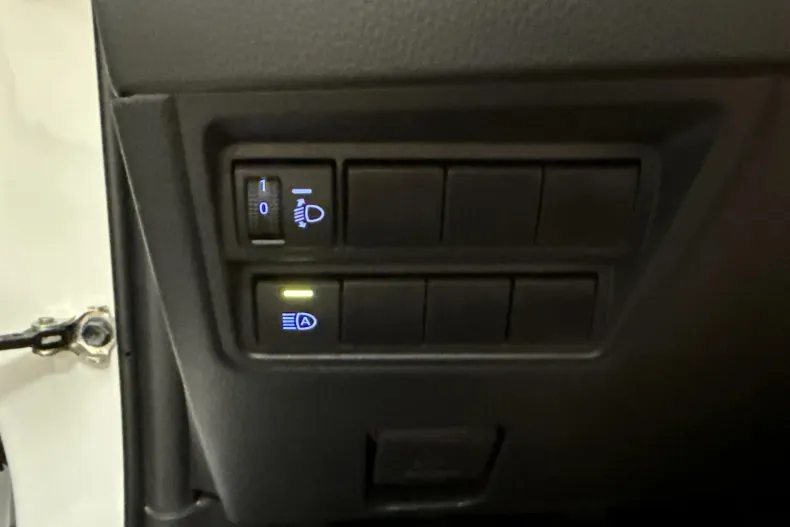 Toyota Yaris din 2022 cu 120.203 km - oferta TOY244393 - foto 14