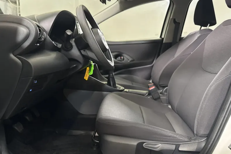 Toyota Yaris din 2022 cu 120.203 km - oferta TOY244393 - foto 19