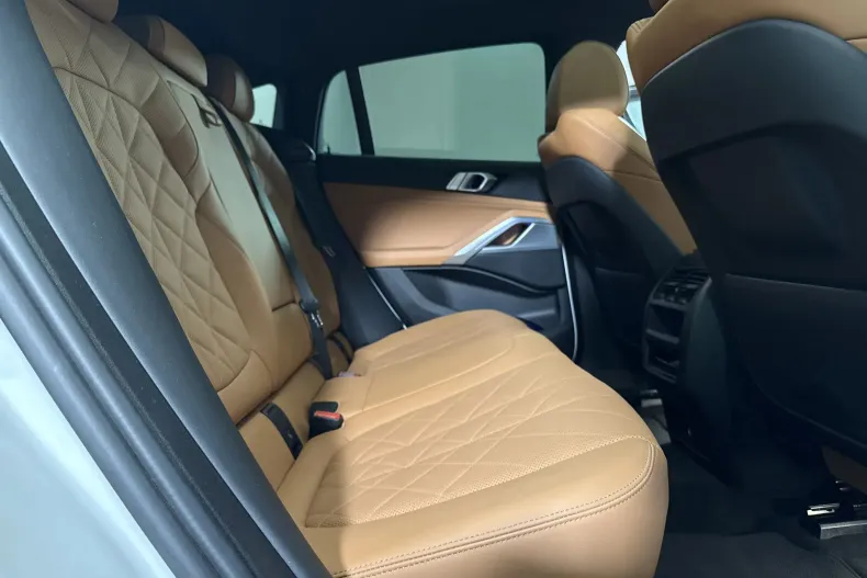 BMW X6 (Seria X) din 2023 cu 58.224 km - oferta BMW244401 - foto 12