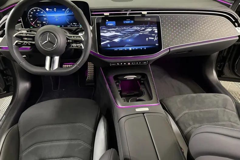 Mercedes-Benz E 300 (Clasa E) din 2025 cu 9.873 km - oferta MER244405 - foto 9