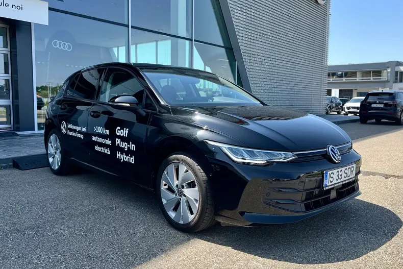 Volkswagen Golf din 2026 cu 6.000 km - oferta VOL244417 - foto 1