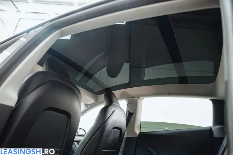 Tesla Model Y din 2023 cu 98.480 km - oferta TES244418 - foto 9