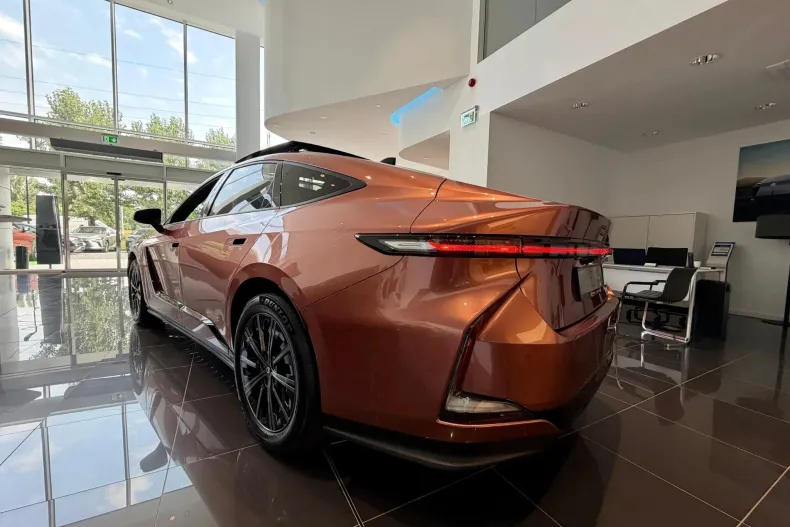 Lexus Seria ES din 2026 cu 2 km - oferta LEX244425 - foto 8