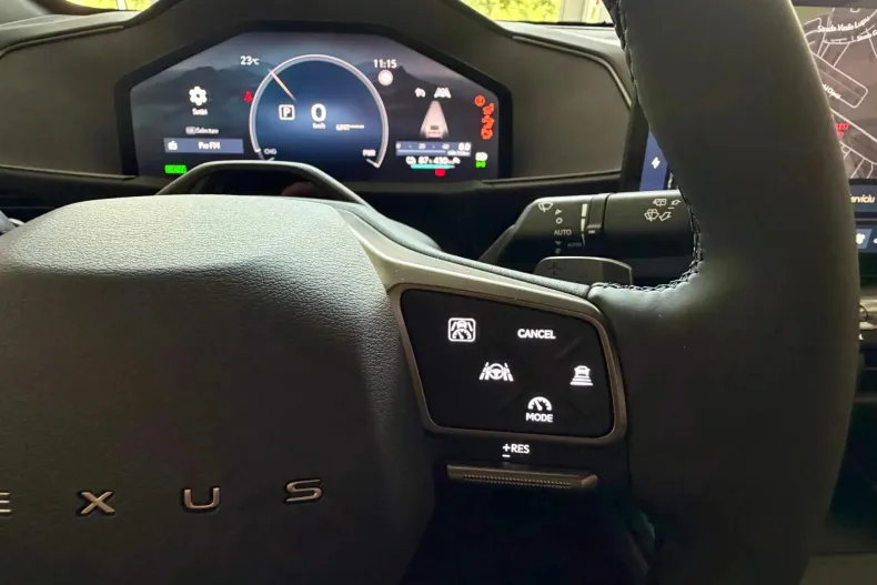 Lexus Seria ES din 2026 cu 2 km - oferta LEX244425 - foto 35