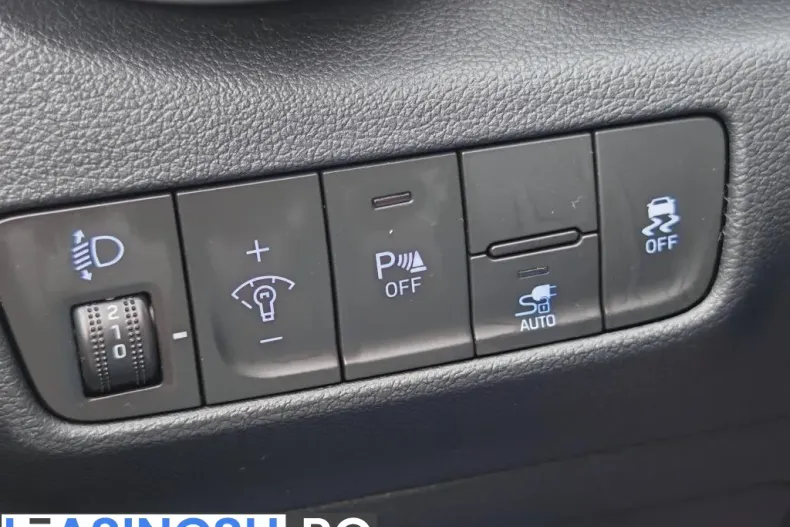 Hyundai Kona din 2021 cu 96.000 km - oferta HYU244426 - foto 24