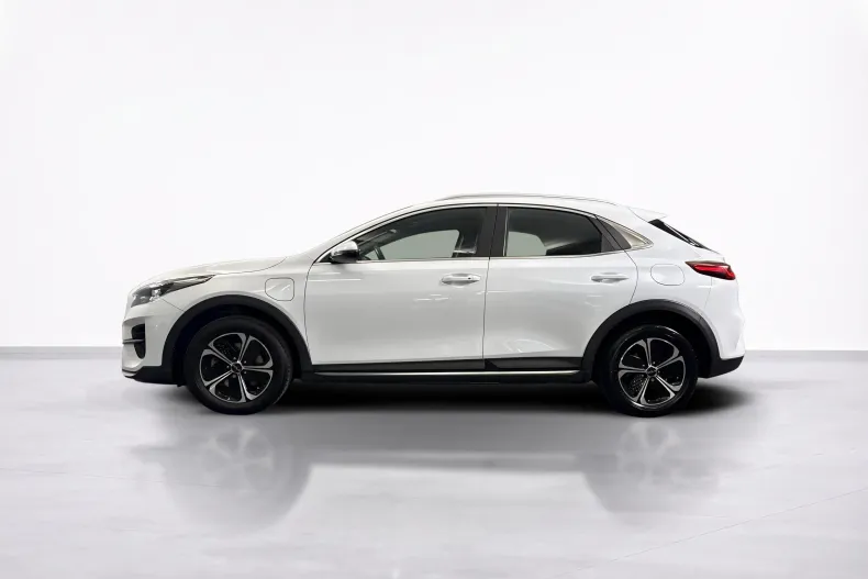 Kia XCeed din 2022 cu 83.386 km - oferta KIA244434 - foto 2
