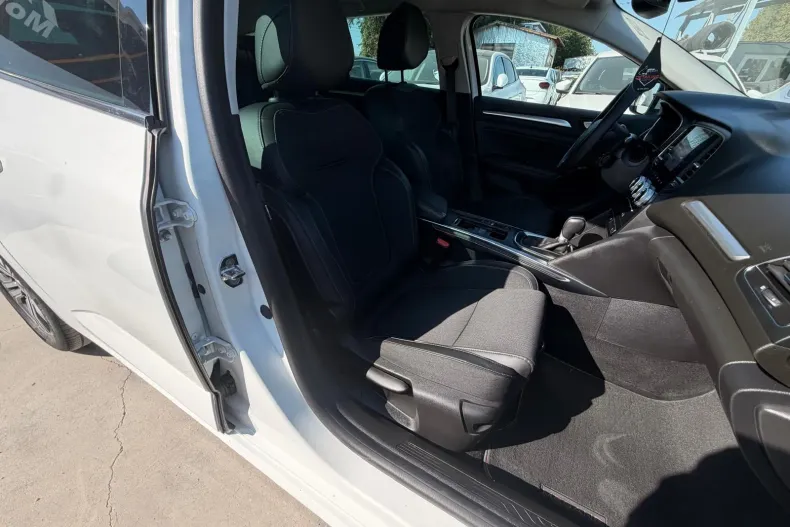 Renault Megane din 2022 cu 88.000 km - oferta REN244435 - foto 18