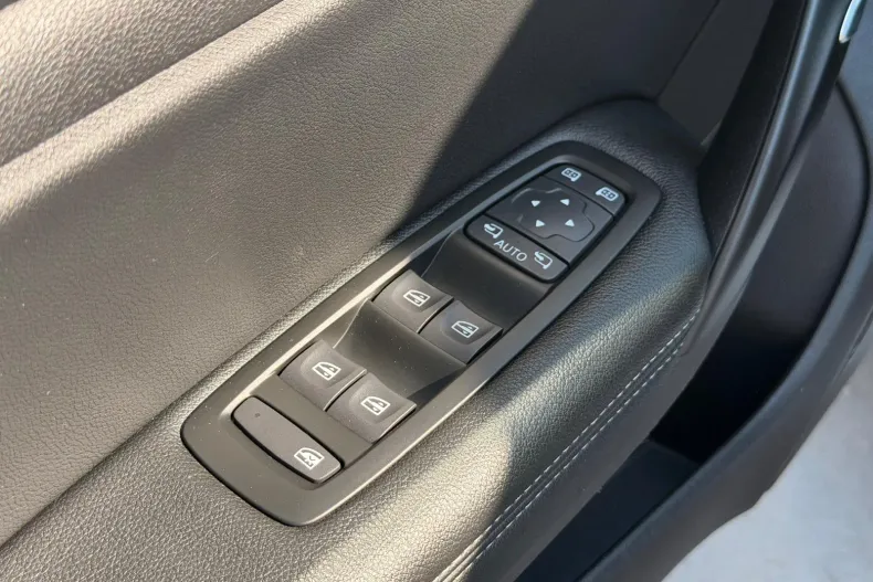 Renault Megane din 2022 cu 88.000 km - oferta REN244435 - foto 32