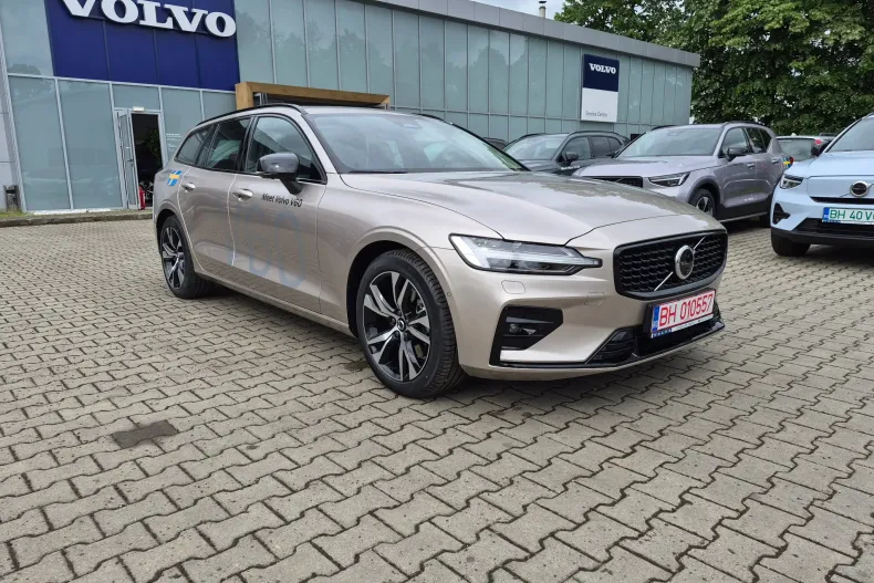 Volvo V60 din 2026 cu 100 km - oferta VOL244441 - foto 6