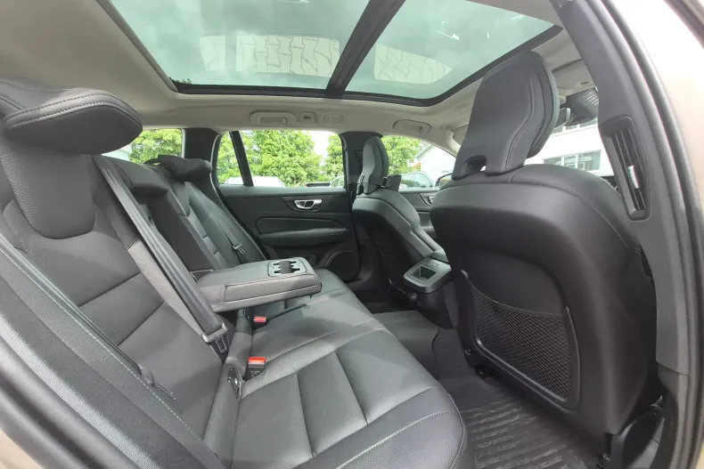 Volvo V60 din 2026 cu 100 km - oferta VOL244441 - foto 18