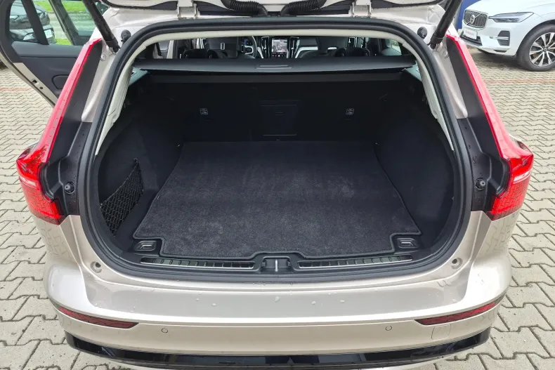 Volvo V60 din 2026 cu 100 km - oferta VOL244441 - foto 34