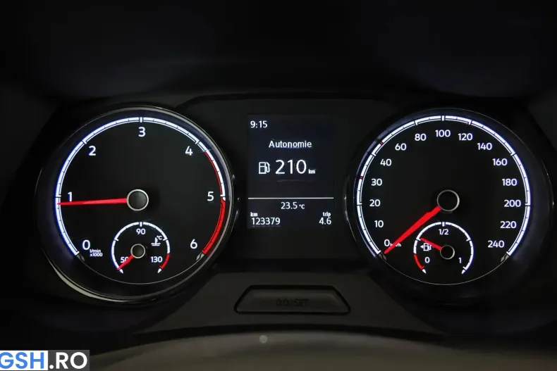 Volkswagen Caravelle din 2022 cu 123.400 km - oferta VOL244447 - foto 23