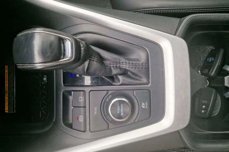 Toyota RAV4 din 2021 cu 173.473 km - oferta TOY244450 - foto 21