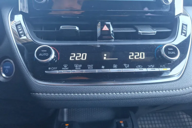 Toyota Corolla din 2021 cu 44.283 km - oferta TOY244451 - foto 16