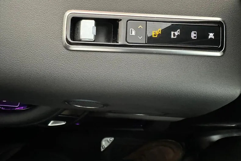 Land Rover Range Rover din 2021 cu 97.000 km - oferta LAN244455 - foto 19