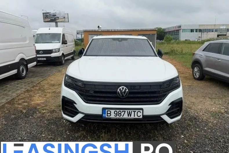 Volkswagen Touareg din 2023 cu 73.900 km - oferta VOL244458 - foto 1