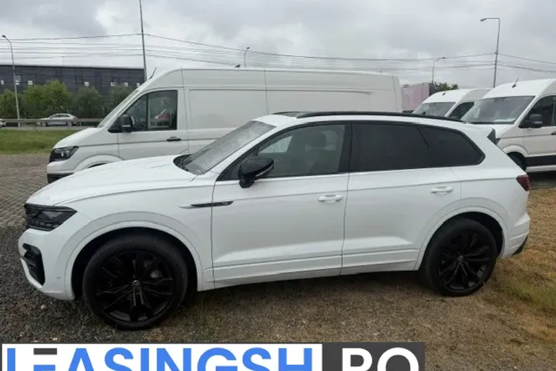 Volkswagen Touareg din 2023 cu 73.900 km - oferta VOL244458 - foto 3