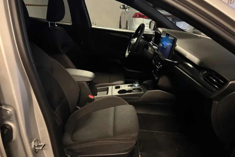 Ford Focus din 2025 cu 19.800 km - oferta FOR244460 - foto 17