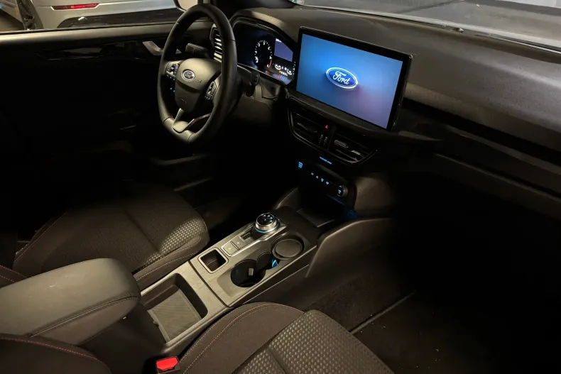 Ford Focus din 2025 cu 19.800 km - oferta FOR244460 - foto 19