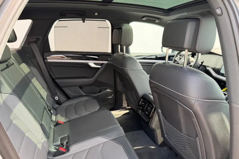 Volkswagen Touareg din 2023 cu 99.800 km - oferta VOL244462 - foto 10