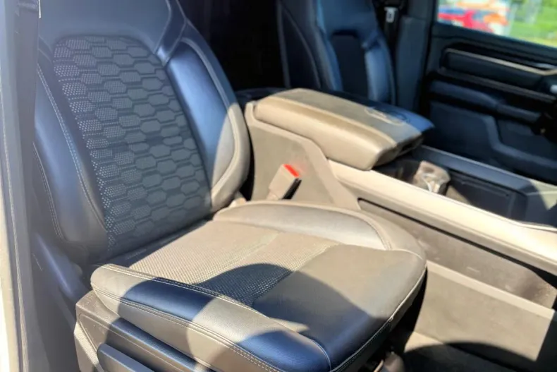Dodge RAM din 2021 cu 109.000 km - oferta DOD244464 - foto 17