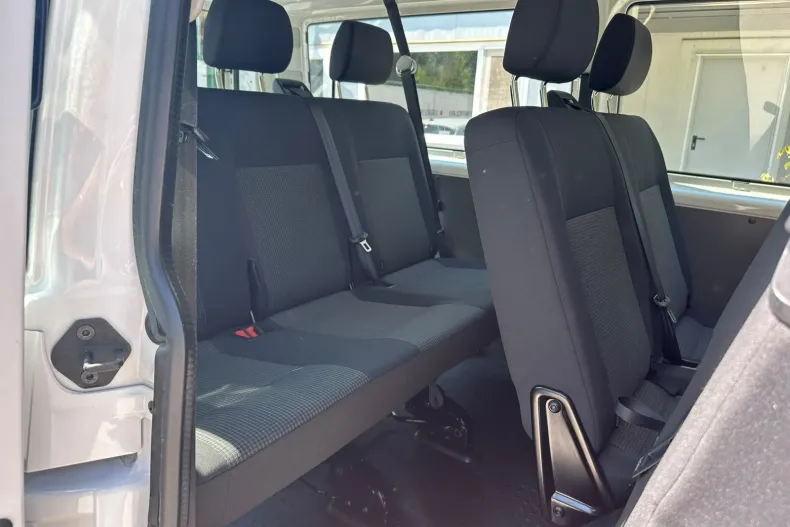 Volkswagen Transporter din 2021 cu 107.744 km - oferta VOL244465 - foto 14