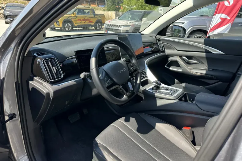 BYD Sealion 5 din 2025 cu 5.864 km - oferta BYD244466 - foto 7