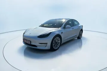 Tesla Model 3 din 2021 - oferta TES244484