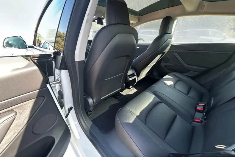 Tesla Model 3 din 2021 cu 99.000 km - oferta TES244484 - foto 16