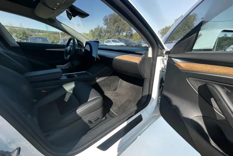 Tesla Model 3 din 2021 cu 99.000 km - oferta TES244484 - foto 20