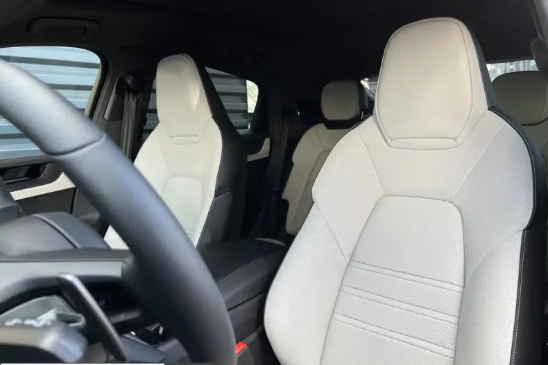 Porsche Cayenne din 2026 cu 10 km - oferta POR244500 - foto 5