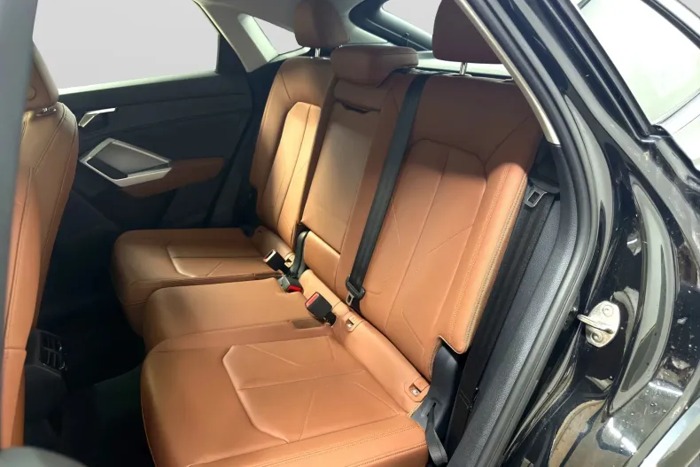 Audi Q3 din 2022 cu 31.570 km - oferta AUD244509 - foto 13