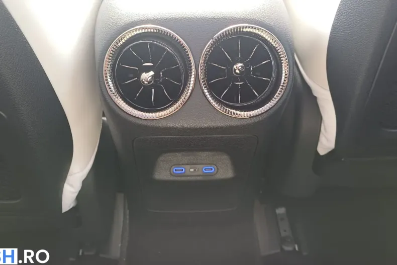 Mercedes-Benz CLA 180 (Clasa CLA) din 2026 cu 10 km - oferta MER244519 - foto 18