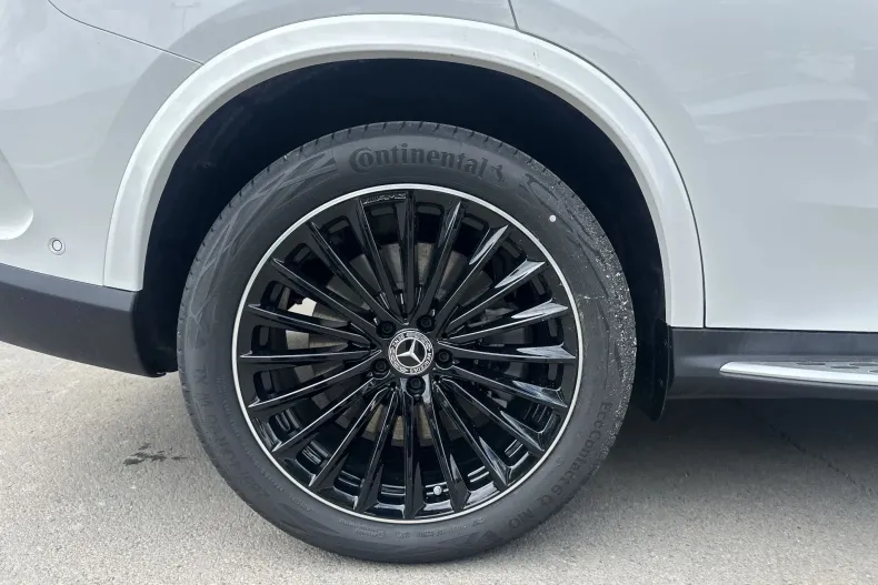 Mercedes-Benz GLC 300 (Clasa GLC) din 2025 cu 10 km - oferta MER244523 - foto 10